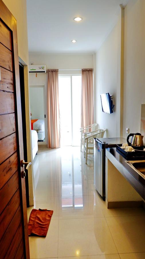 Kubu Anyar Hotel 꾸따 외부 사진