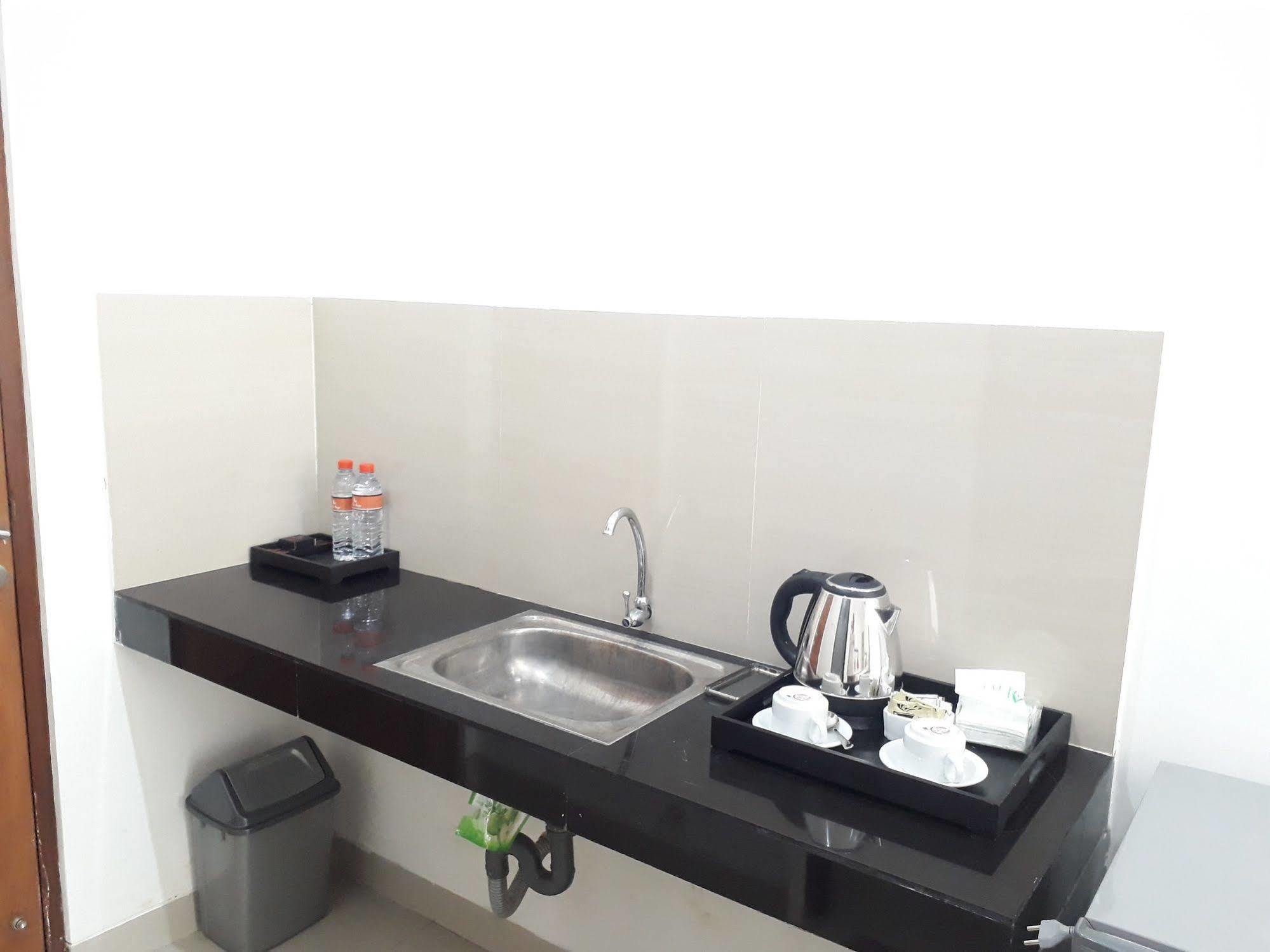Kubu Anyar Hotel 꾸따 외부 사진