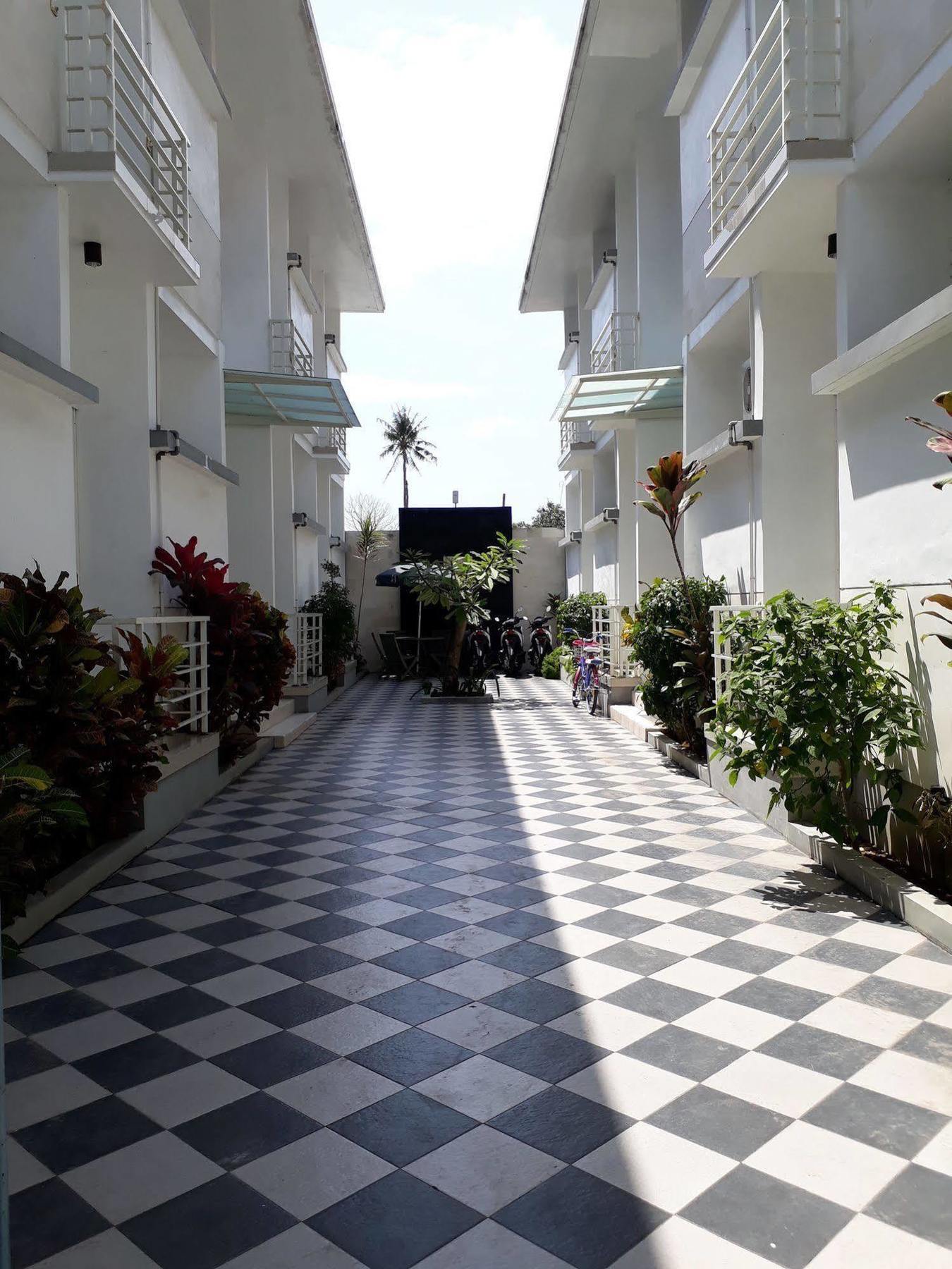 Kubu Anyar Hotel 꾸따 외부 사진